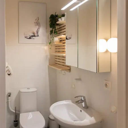 Ruime 2 Pers Bij Casino Oostende: Geniet Zee, Kunst, En Relax * Ostend